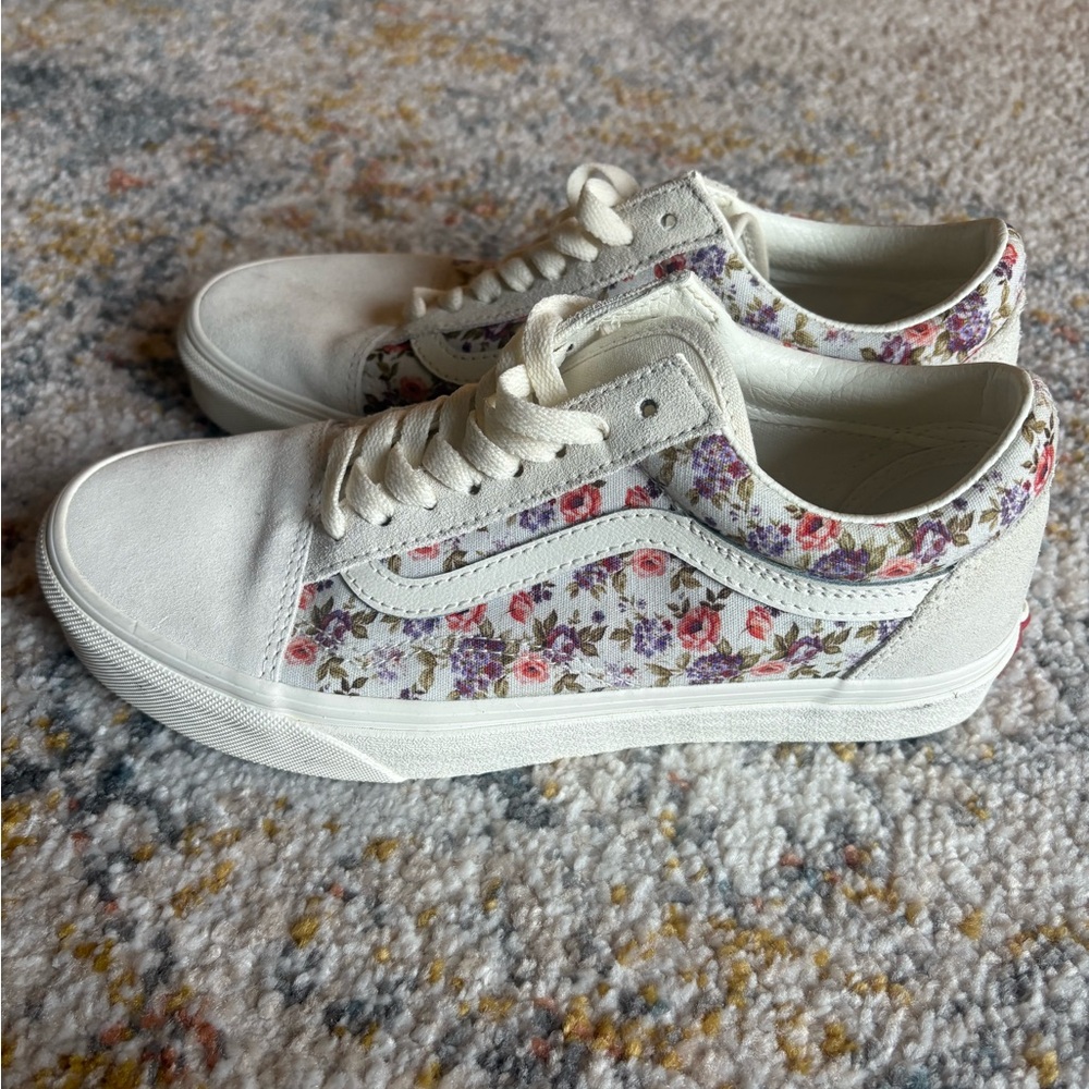 Women’s vans old school floral